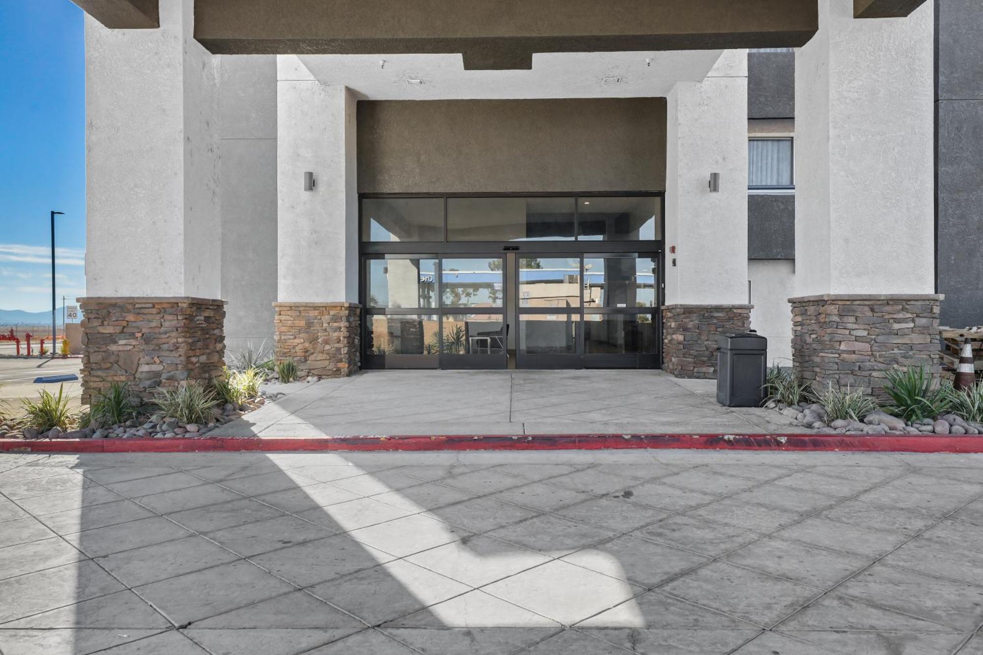 Studio 6 Suites Perris, Ca Exterior photo