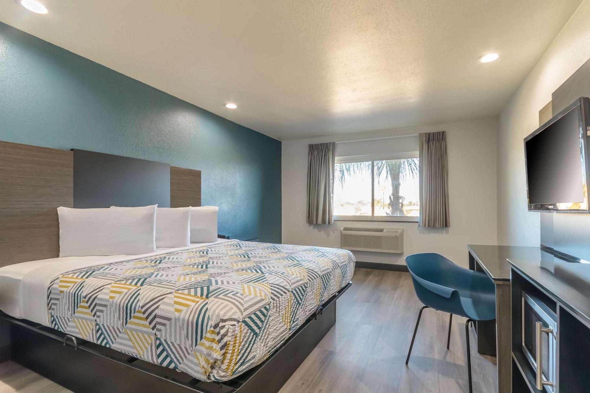 Studio 6 Suites Perris, Ca Exterior photo