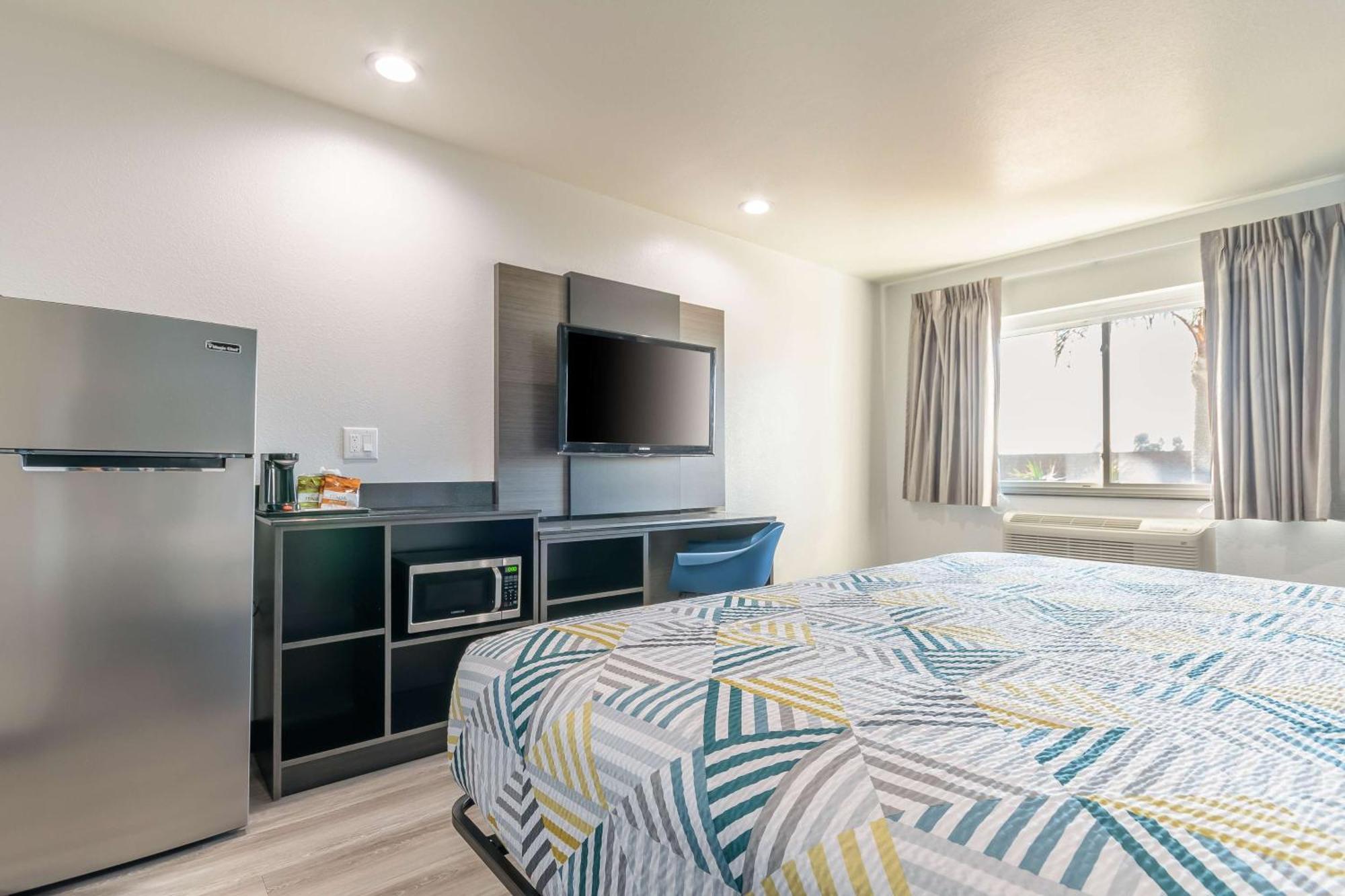 Studio 6 Suites Perris, Ca Exterior photo